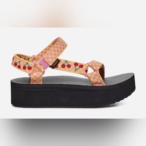 Teva Flatform Universal Sandals Picnic Cherries Size 6 Velcro Straps Yellow